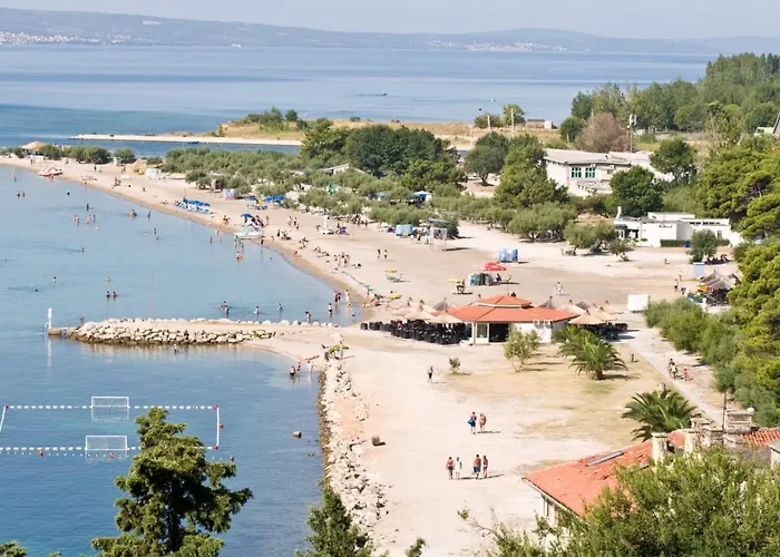 Ivan In * Duće