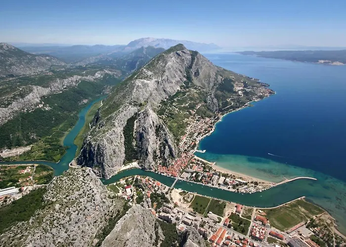 Ivan In * Duće