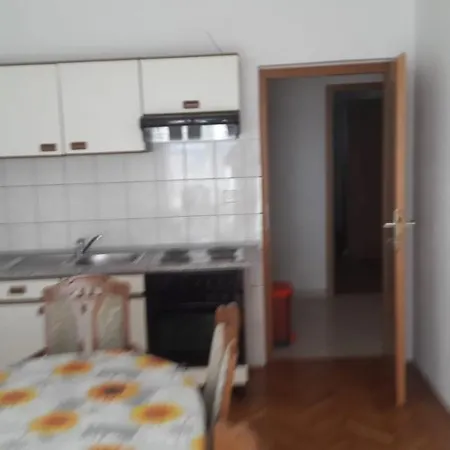 Ivan In Apartment Duce